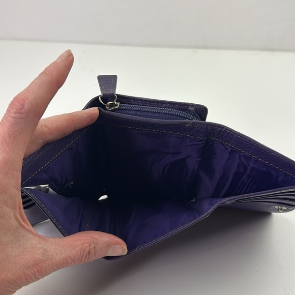 Danier Purple Leather Wallet - Picture 6 of 11